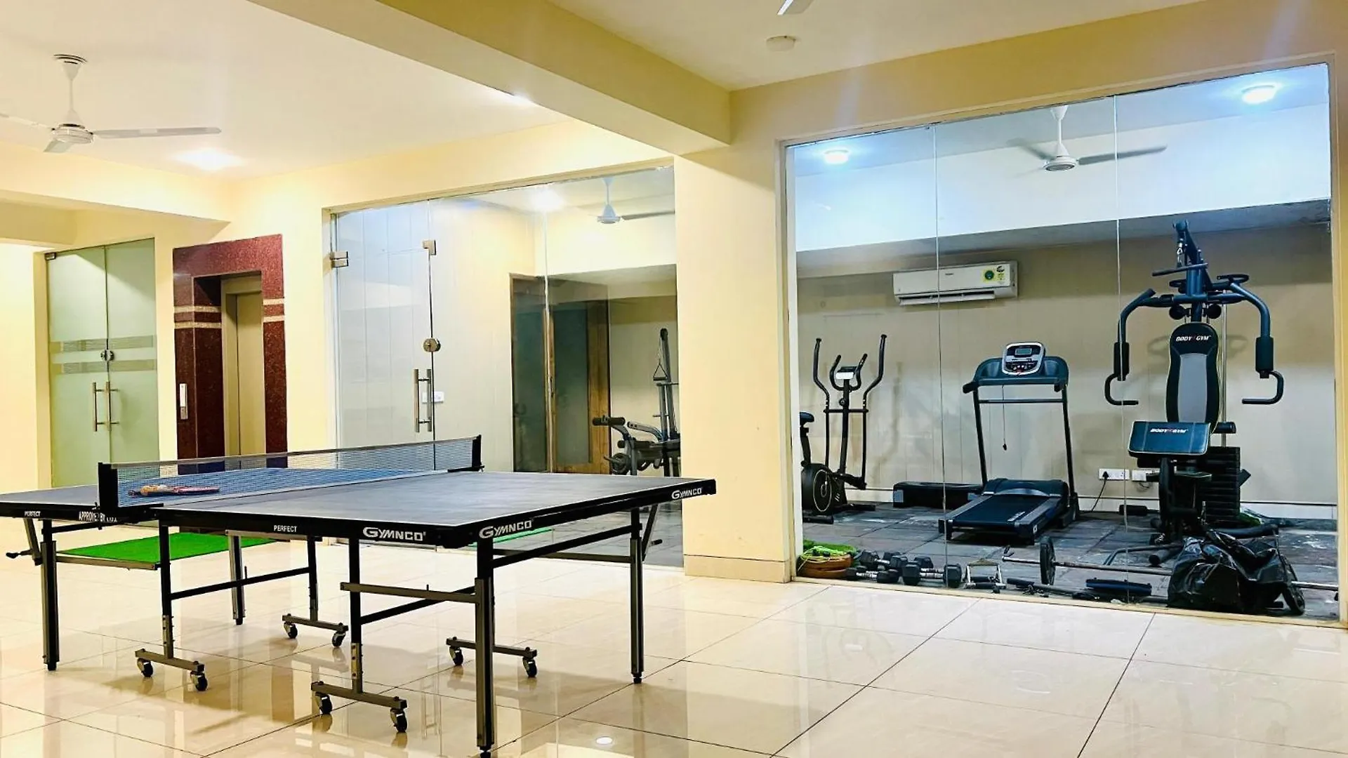 Bluo Studio1 Golf Course Road, Gym, Balcony Garden Gurgaon