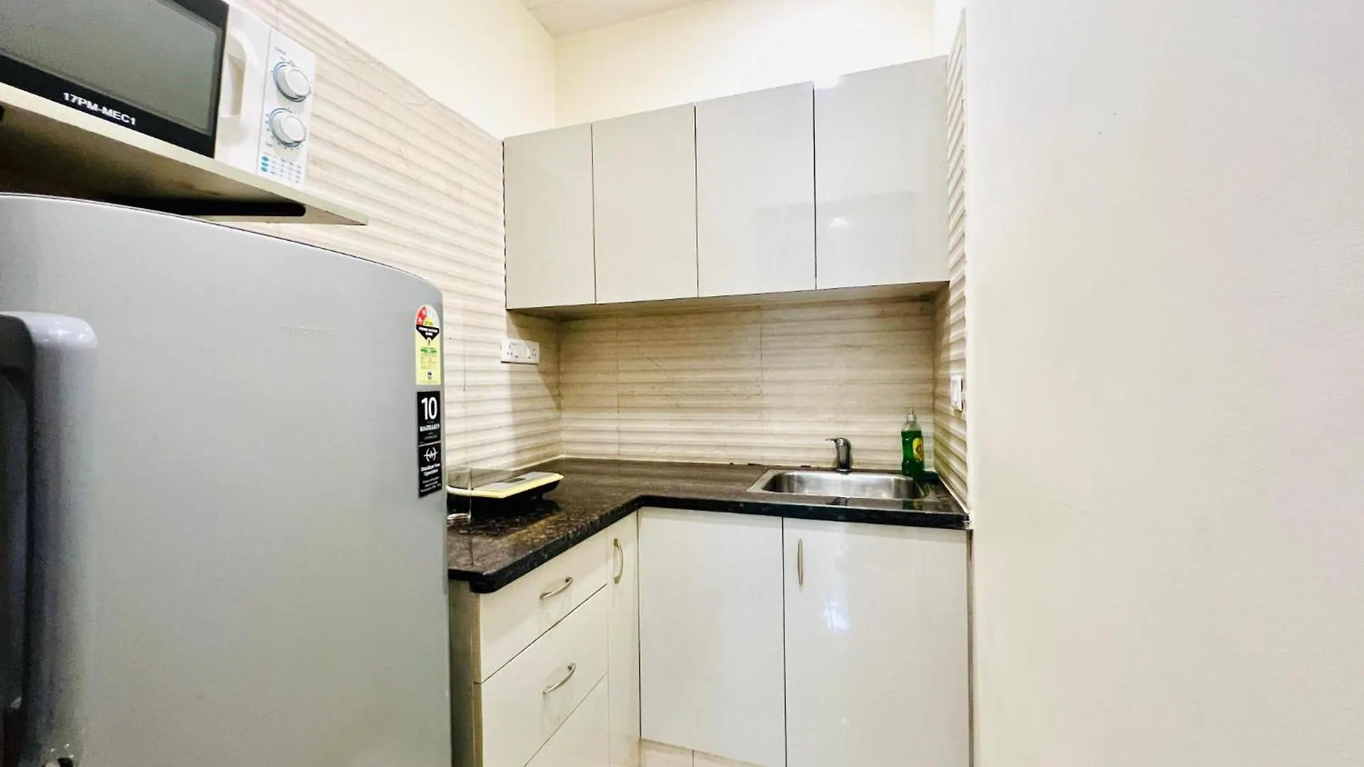 Apartament Bluo Studio1 Golf Course Road, Gym, Balcony Garden Gurgaon